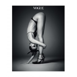 Ahn Jooyoung - shoes Balenciaga - body Bushel - Vogue Korea