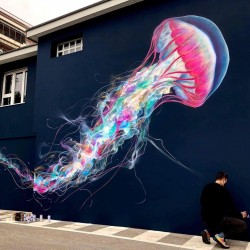L7matrix - Iridescent Jellyfish II - 2020 - Lugano Switzerland_pa_stre_http!++l7mstreetart.com