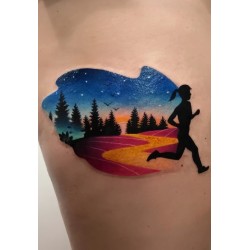 Daria Stahp - jogging tattoo