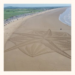 Simon Beck - sand Art