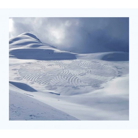 Simon Beck - snow Art_au_land_instagram.com+simonbeck_snowart