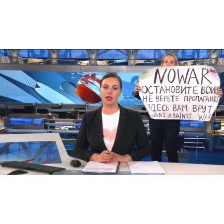 Russo Ukrainian War - Marina Ovsiannikova - Channel One journalist - Don t believe propaganda_au_repo.jpg