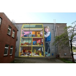 Leon Keer - mural Hospital Dollhouse in Sande Germany_pa_stre_www.leonkeer.com