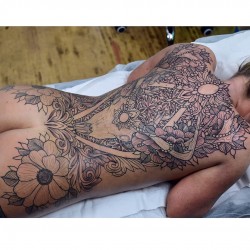 Tom Maggot - back tattoo 2_au_body