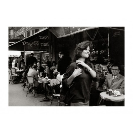 Claudia Cardinale - Boulevard Saint Germain - Paris_ph_vint_bw